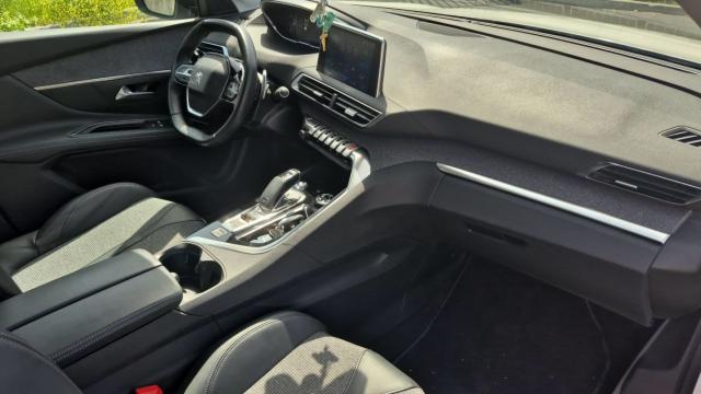 Peugeot 3008 image 1