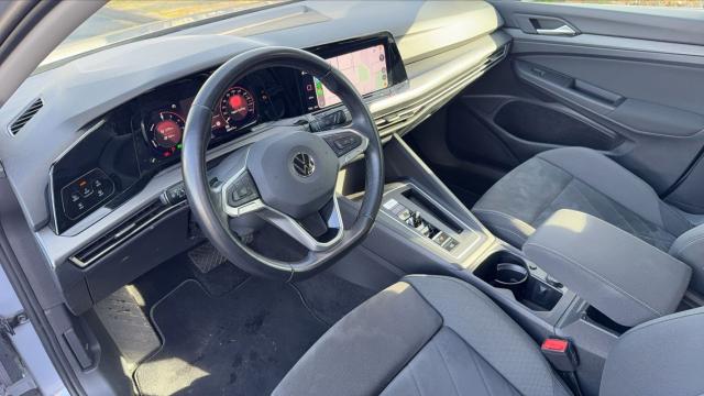 Volkswagen Golf image 6