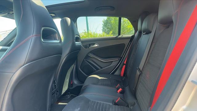 Mercedes Benz Cla Shooting Brake image 8