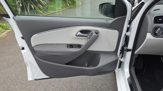 Volkswagen Polo image 6