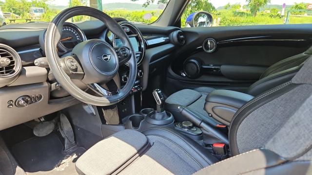 Mini Cabrio image 8