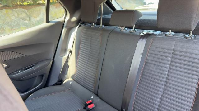 Peugeot 2008 image 7
