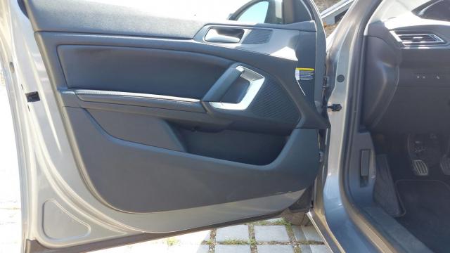 Peugeot 308 image 3