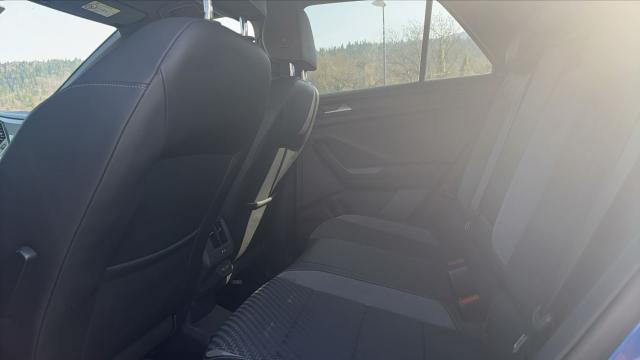 Volkswagen T-Roc image 4