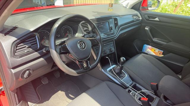 Volkswagen T-Roc image 8
