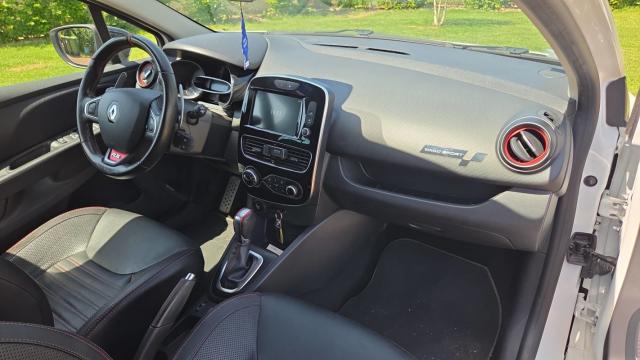 Renault Clio image 8