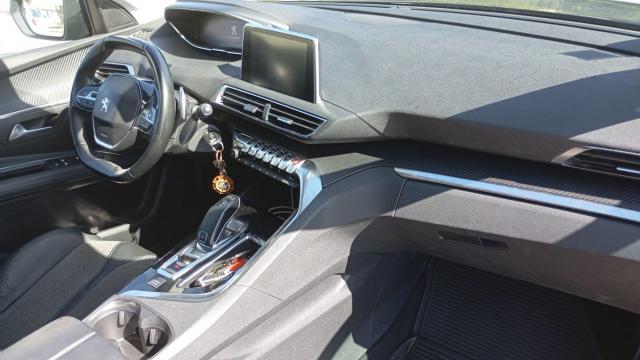 Peugeot 3008 image 6