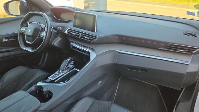 Peugeot 5008 image 3