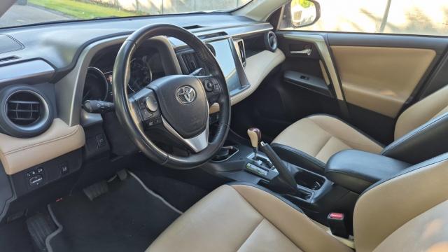 Toyota Rav4 image 7