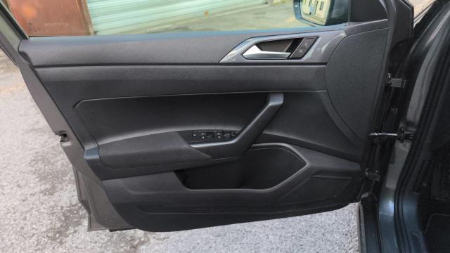 Volkswagen Polo image 6