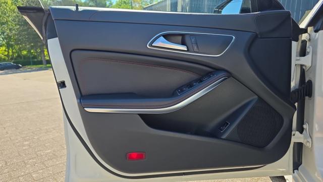 Mercedes Benz Classe Cla image 4