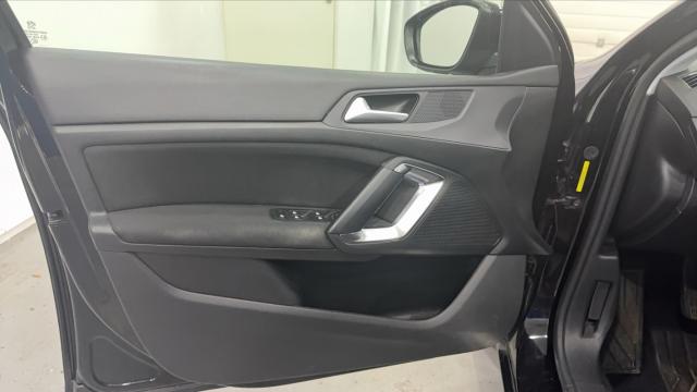 Peugeot 308 image 7