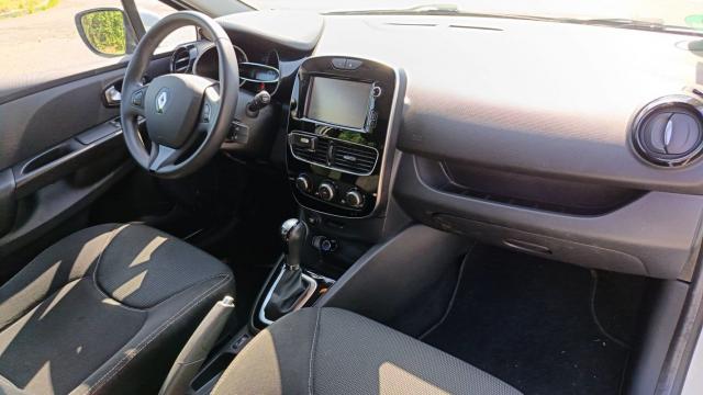 Renault Clio Estate image 8