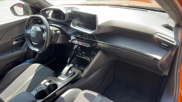 Peugeot 2008 image 3