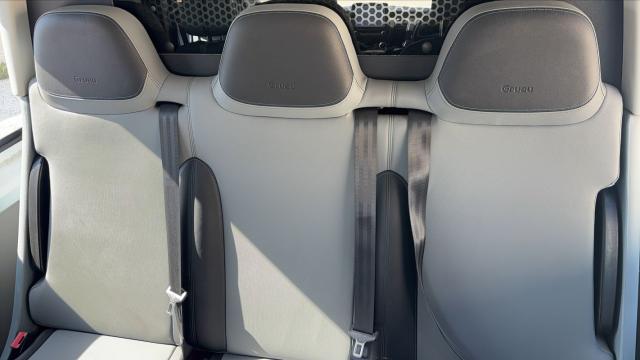 Ford Transit image 4