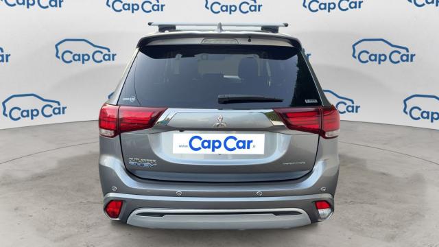 Mitsubishi Outlander image 4