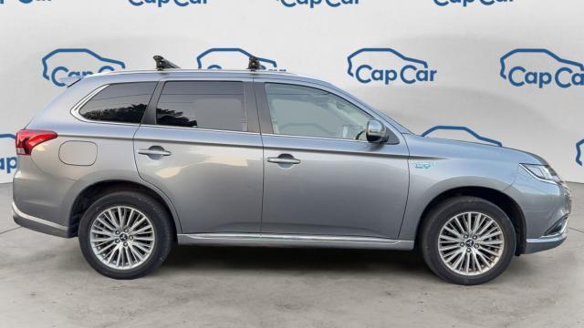 Mitsubishi Outlander image 7