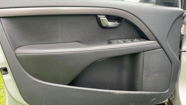 Volvo Xc70 image 4