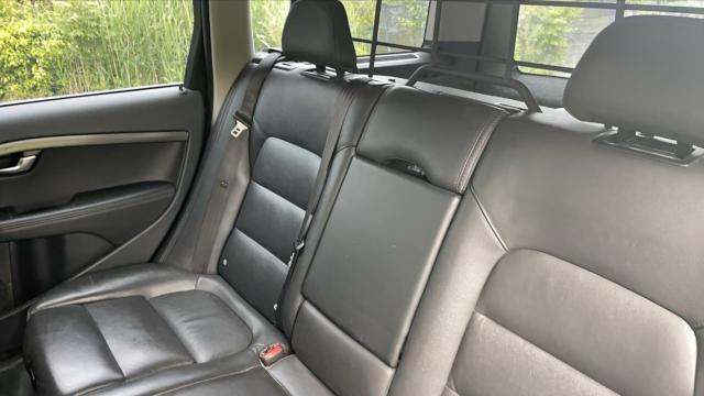 Volvo Xc70 image 8