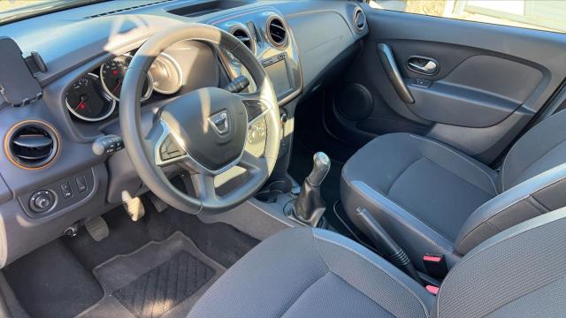 Dacia Sandero image 2