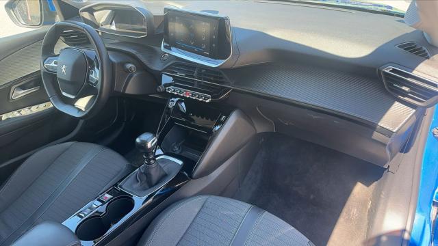 Peugeot 208 image 1
