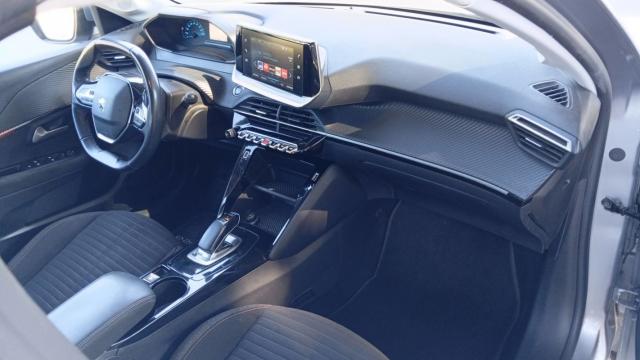 Peugeot E-208 image 4