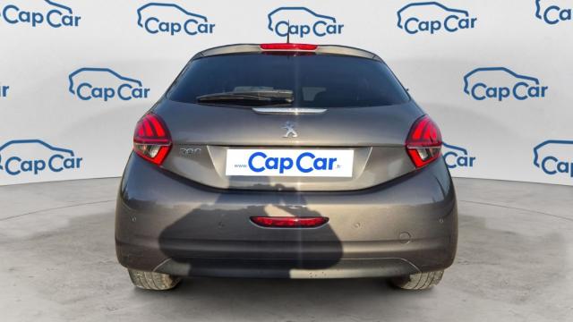 Peugeot 208 image 1