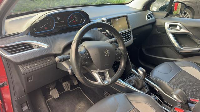 Peugeot 2008 image 2