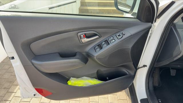 Hyundai Ix35 image 4