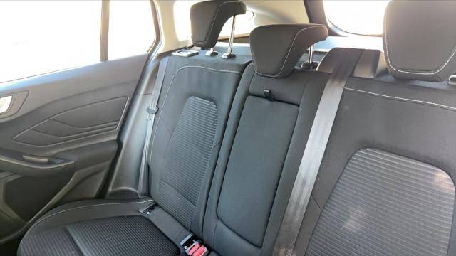 Ford Focus image 6
