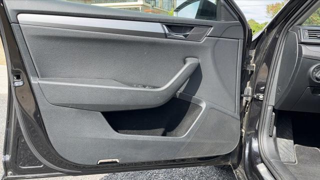 Skoda Superb image 3