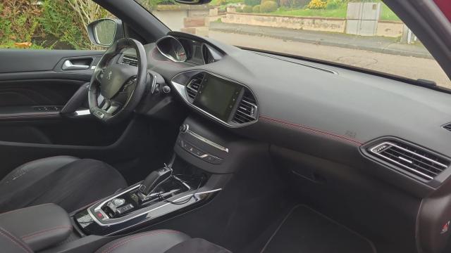 Peugeot 308 image 1