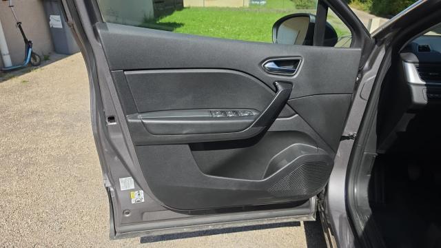Renault Captur image 7