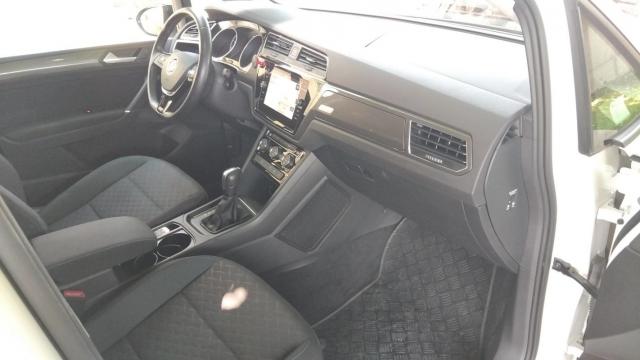 Volkswagen Touran image 6