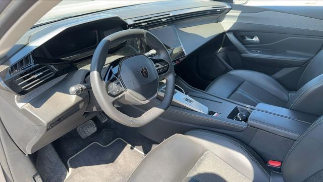 Peugeot 308 image 2
