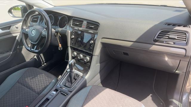 Volkswagen Golf image 2