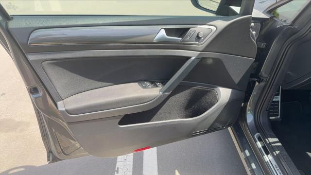 Volkswagen Golf image 5