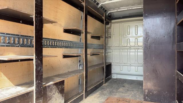 Peugeot Boxer image 2