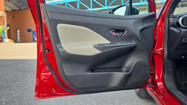 Nissan Micra image 3