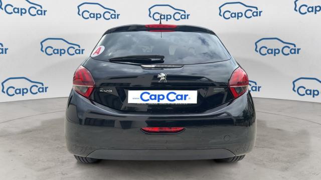 Peugeot 208 image 7