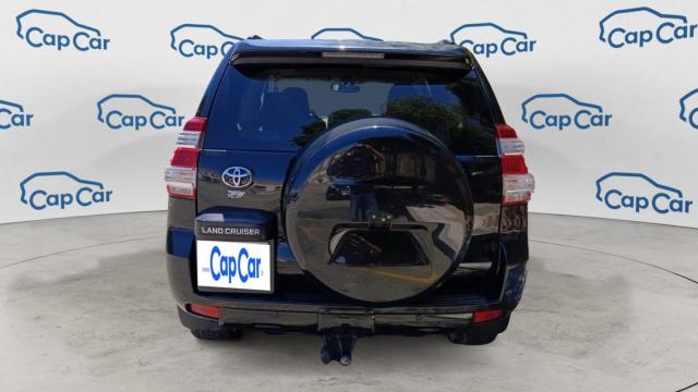 Toyota Land Cruiser image 8