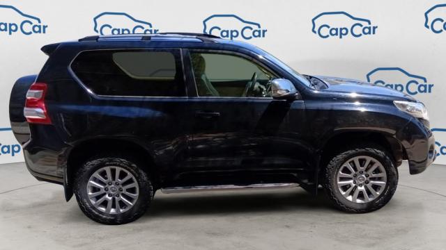 Toyota Land Cruiser image 2