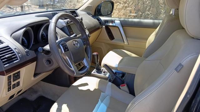 Toyota Land Cruiser image 6