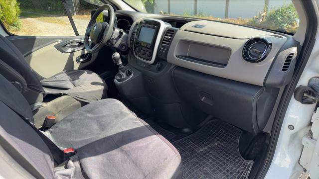 Renault Trafic image 7