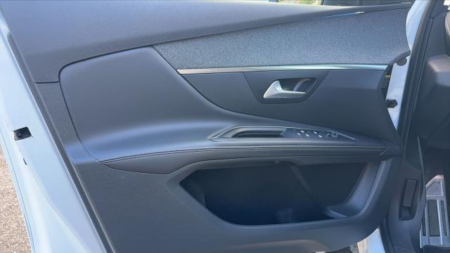Peugeot 5008 image 6