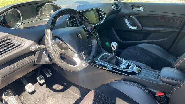 Peugeot 308 image 8