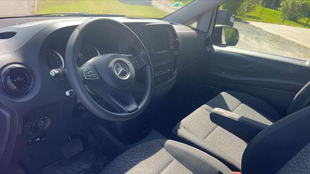 Mercedes Benz Vito image 6
