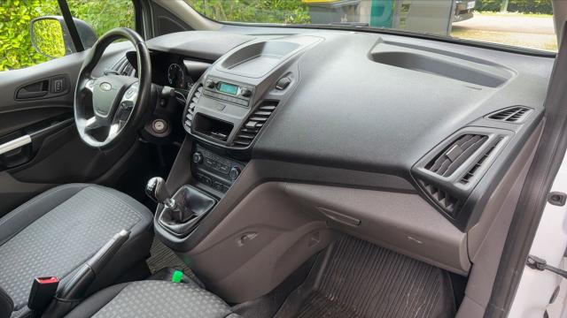 Ford Transit Connect image 7