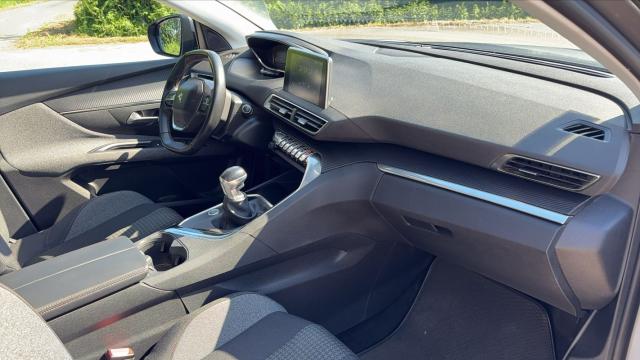 Peugeot 5008 image 6