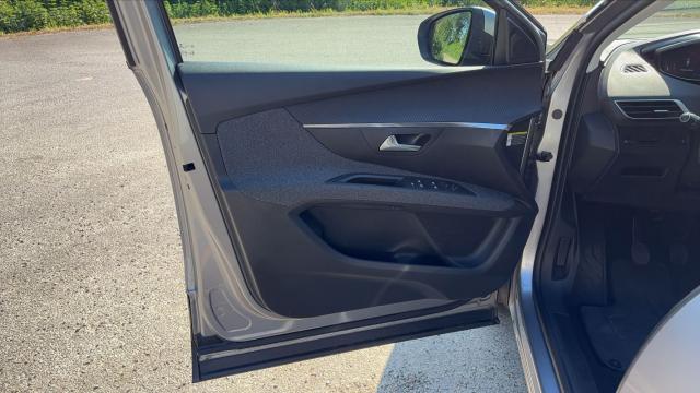 Peugeot 5008 image 3